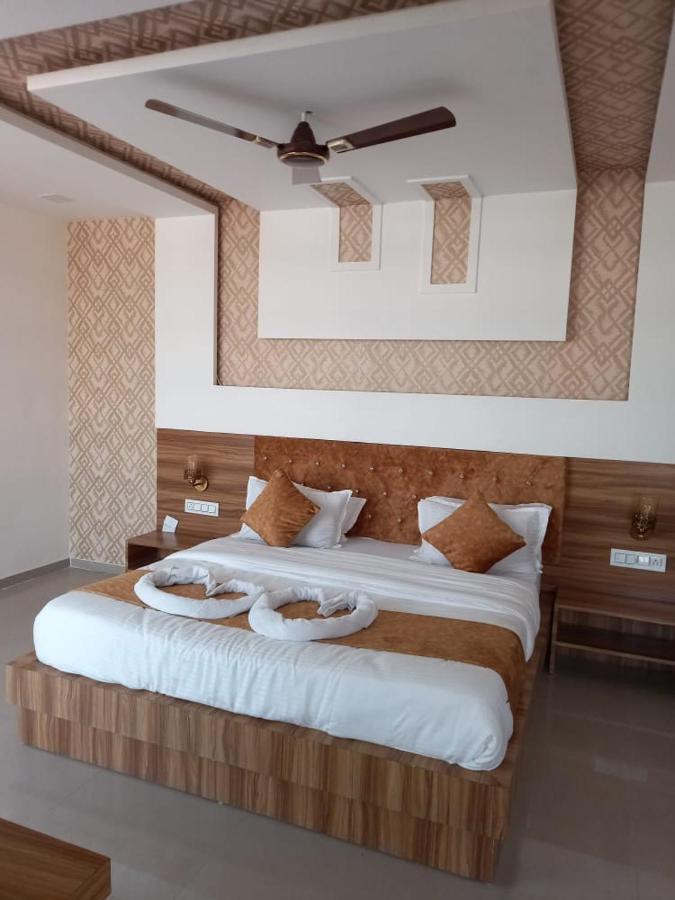 Hotel Nilkanth Inn Halol Luaran gambar
