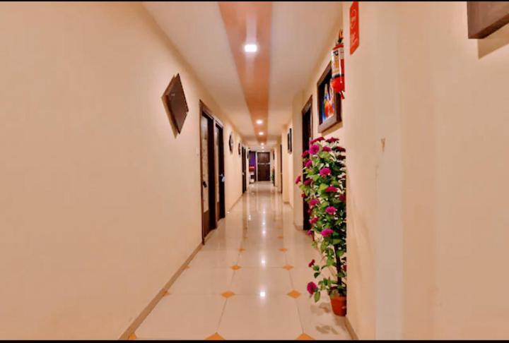 Hotel Nilkanth Inn Halol Luaran gambar